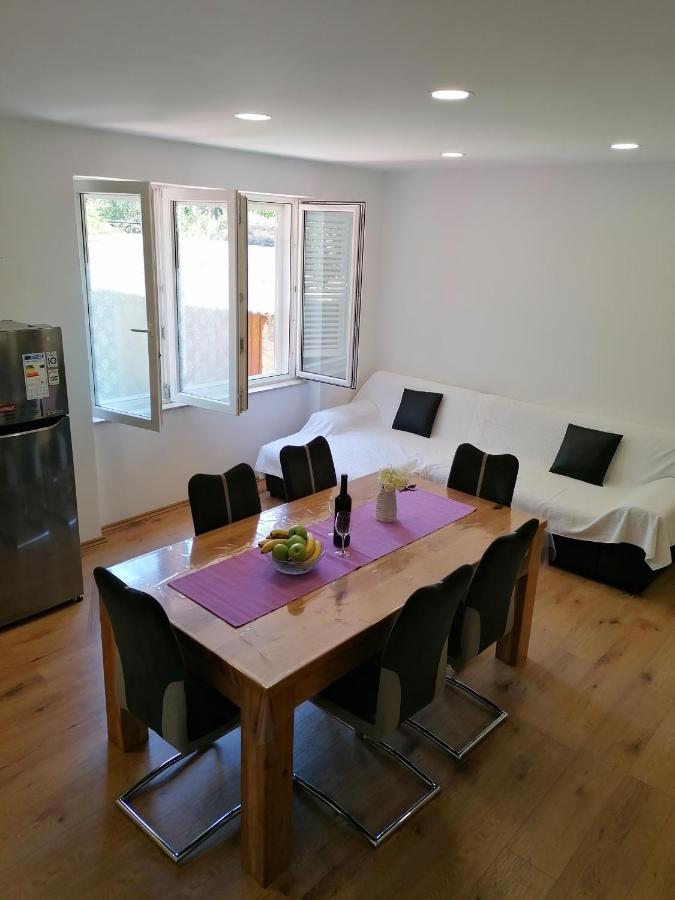 Apartment "B" 50 M From The Beach زادار المظهر الخارجي الصورة