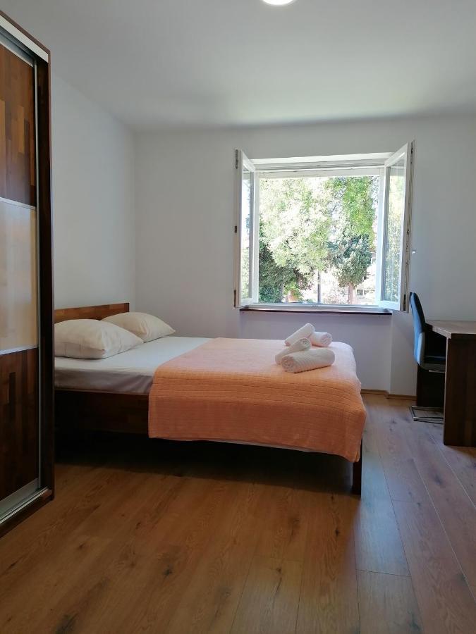 Apartment "B" 50 M From The Beach زادار المظهر الخارجي الصورة