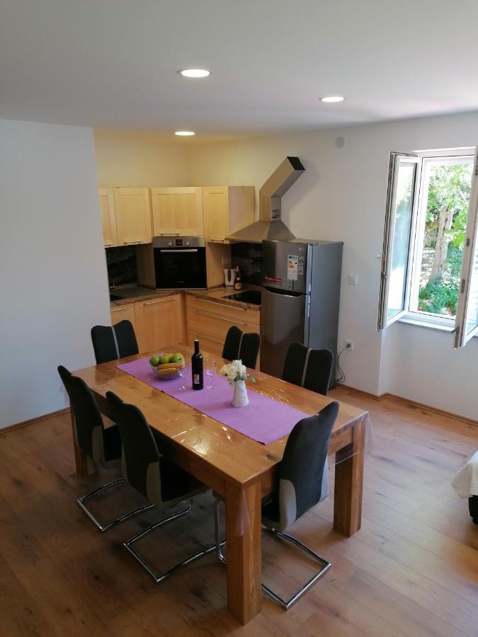 Apartment "B" 50 M From The Beach زادار المظهر الخارجي الصورة
