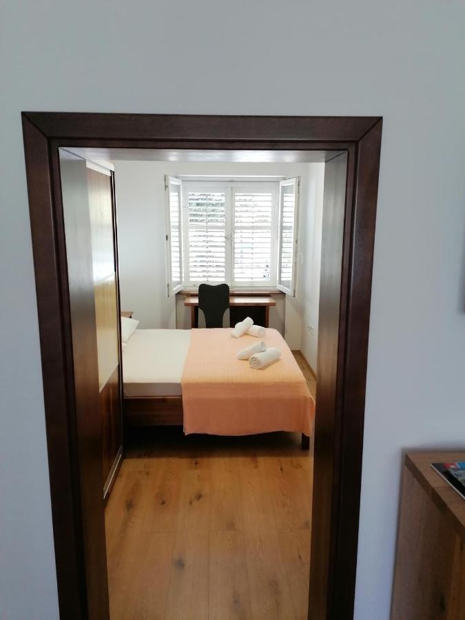 Apartment "B" 50 M From The Beach زادار المظهر الخارجي الصورة