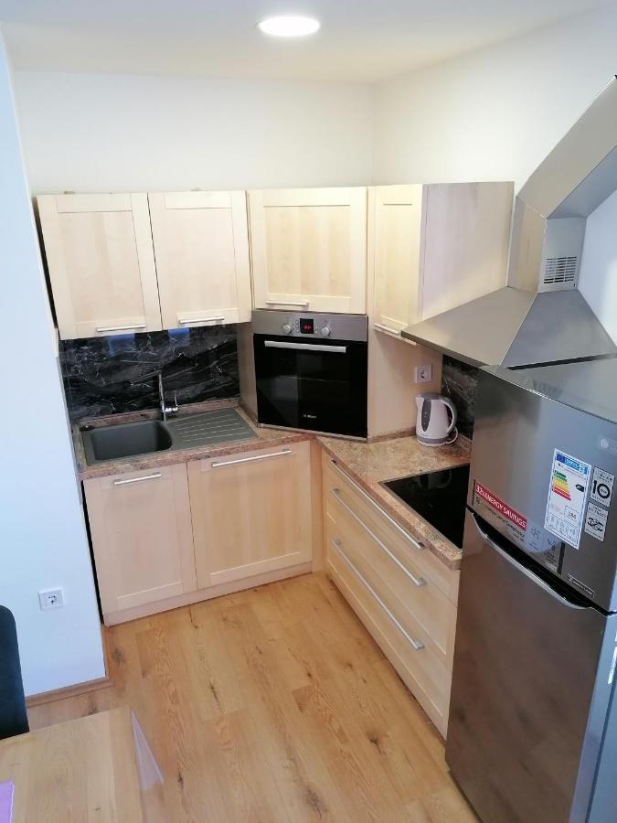 Apartment "B" 50 M From The Beach زادار المظهر الخارجي الصورة